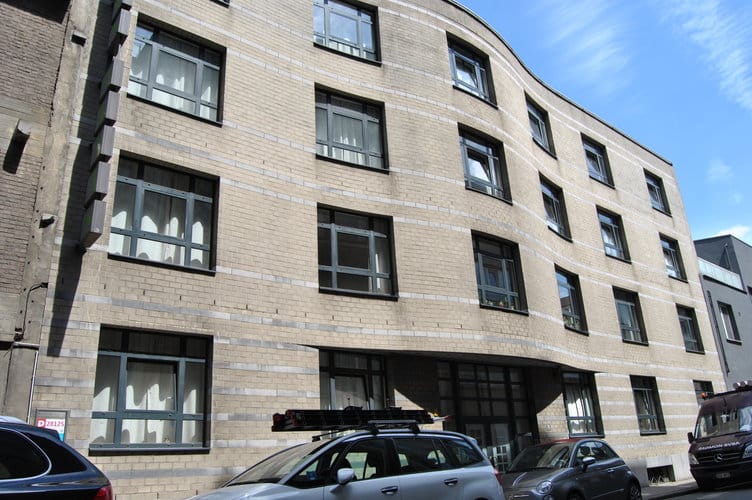 City Park Antwerp furnished apartment for rent