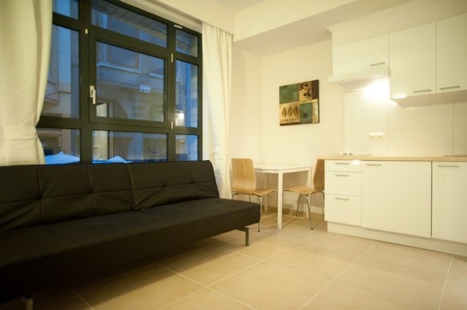Furnished studio in the center of Antwerp for rent near the City Park and the Central Station.
